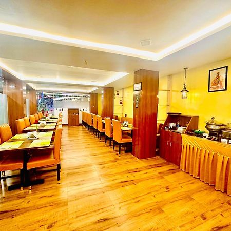Hotel Sky International- Airport Zone Hyderabad Shamshabad Dış mekan fotoğraf