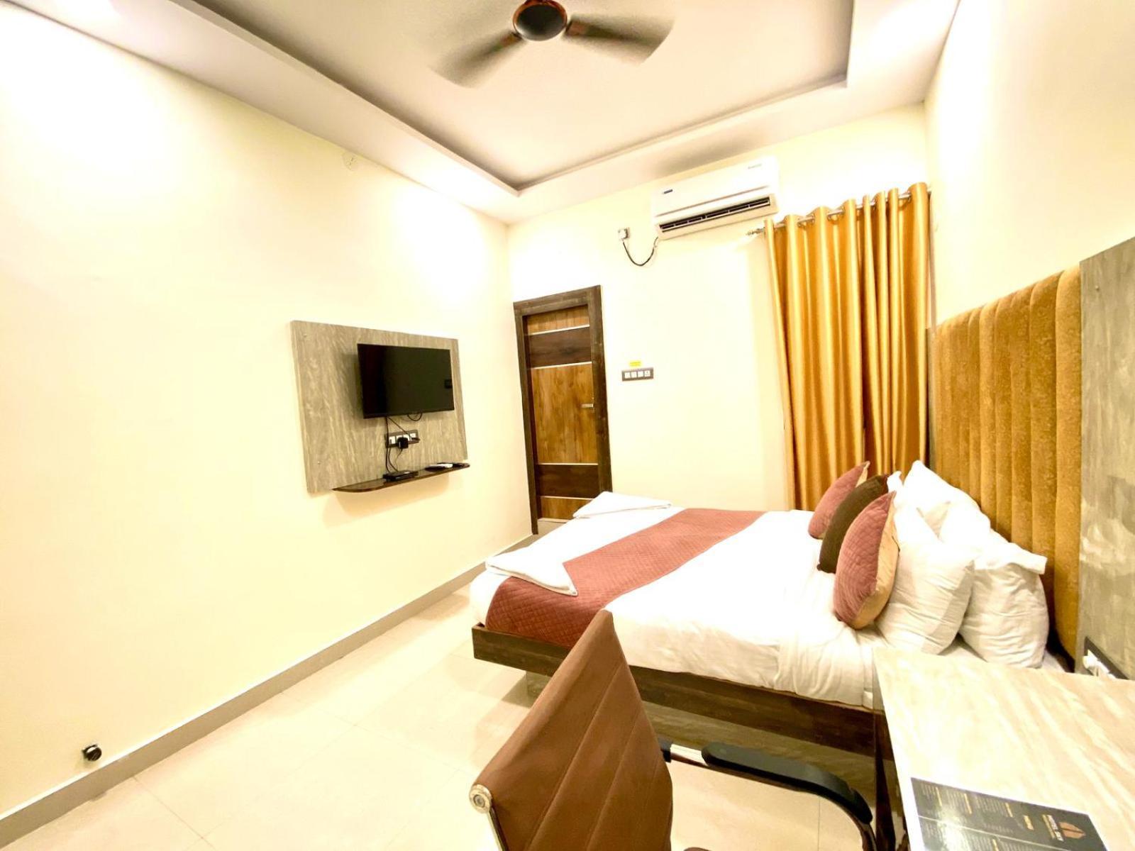 Hotel Sky International- Airport Zone Hyderabad Shamshabad Dış mekan fotoğraf