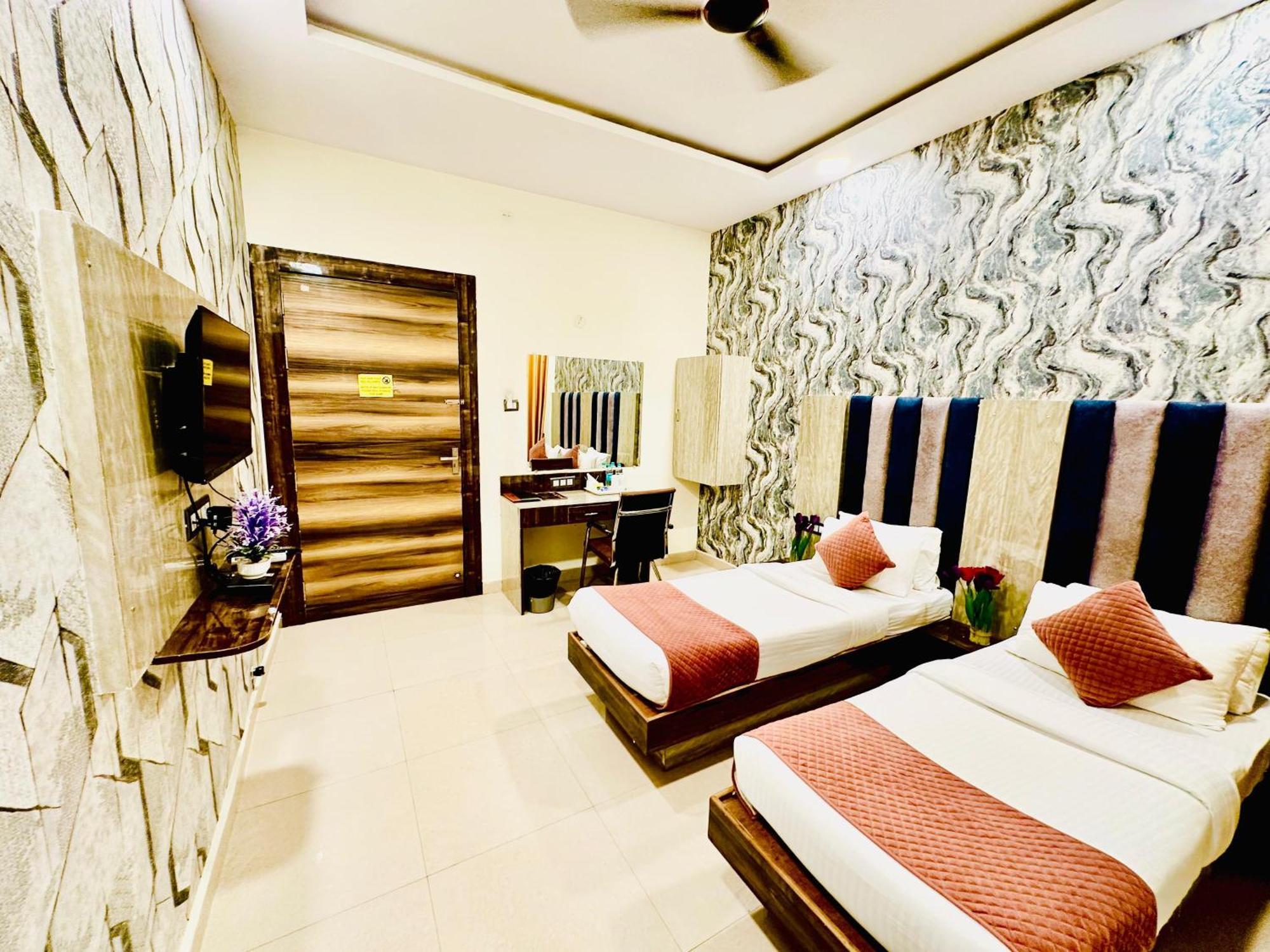 Hotel Sky International- Airport Zone Hyderabad Shamshabad Dış mekan fotoğraf