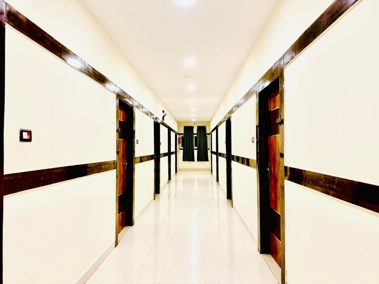 Hotel Sky International- Airport Zone Hyderabad Shamshabad Dış mekan fotoğraf