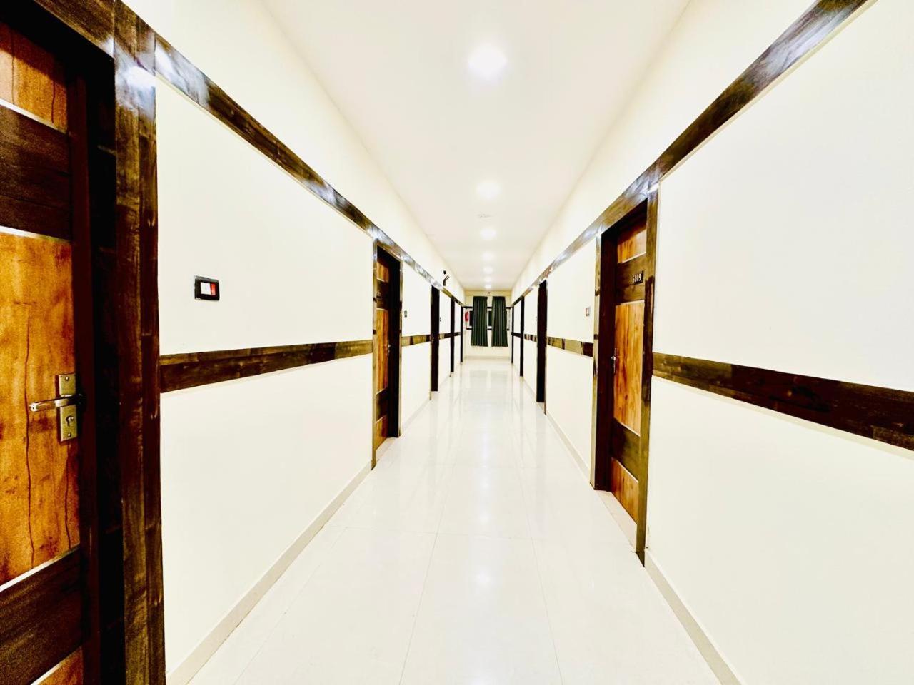 Hotel Sky International- Airport Zone Hyderabad Shamshabad Dış mekan fotoğraf